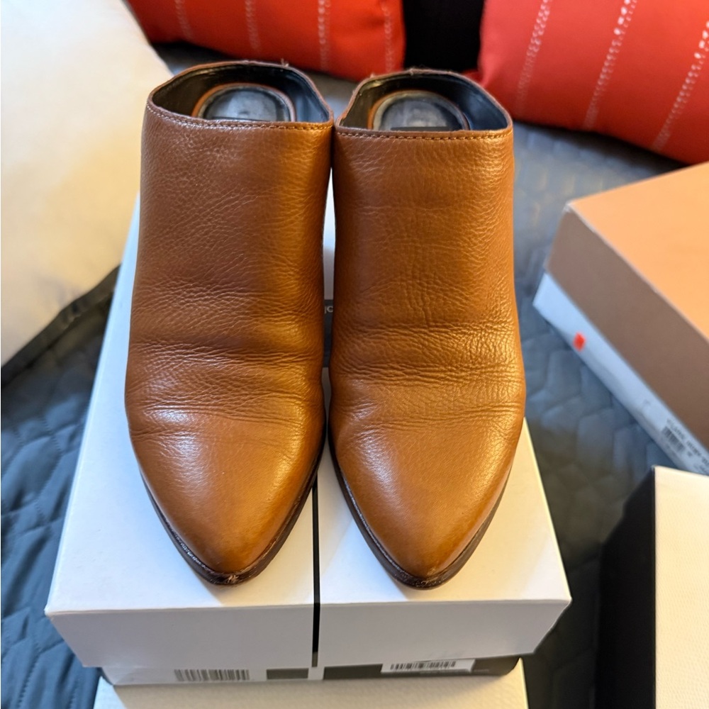 Dolce Vita Roya Mules